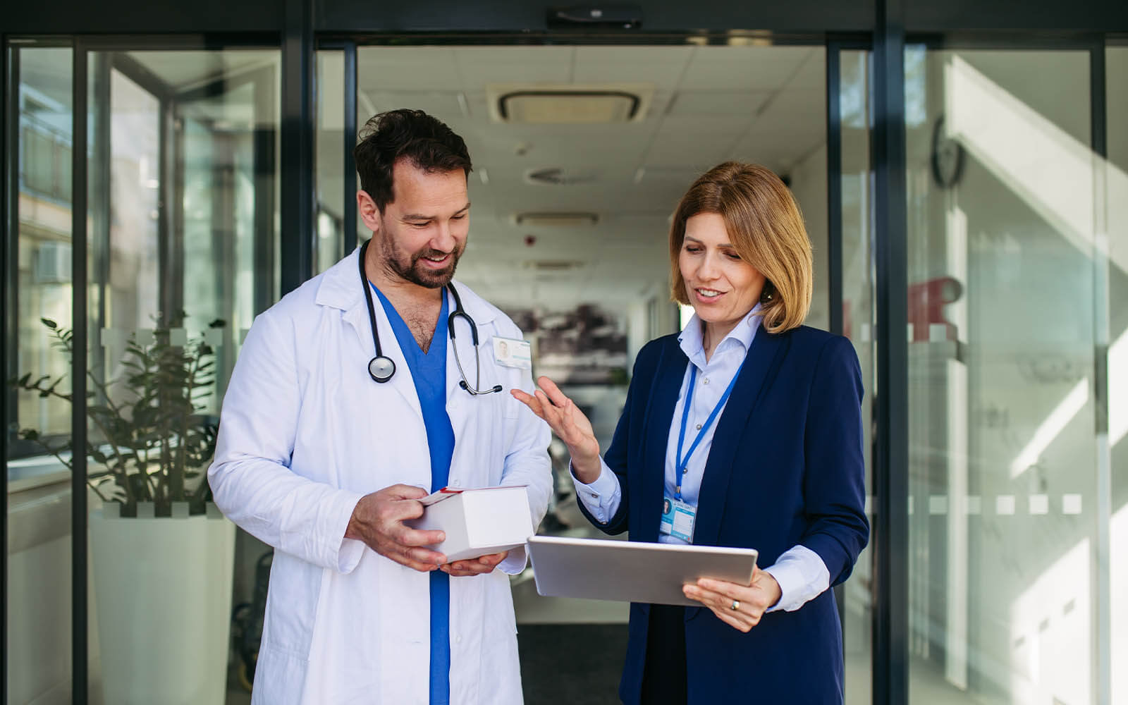 Finanzen Spitäler Halbieren Verlust Mehrheit Bleibt Defizitär